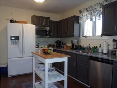 100 Ridge Rd unit 3, Smithfield, RI 02917 - photo 3