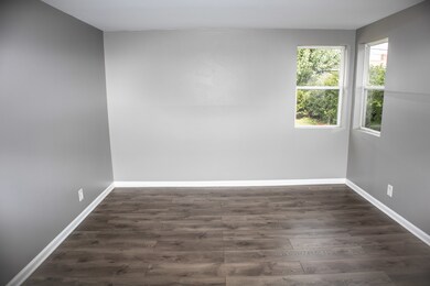 108 Del Rio Rd, Carpentersville, IL 60110 - photo 7