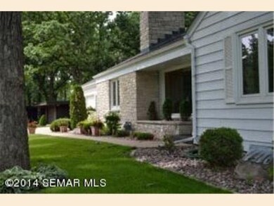 200 22nd St SW, Austin, MN 55912 - photo 2