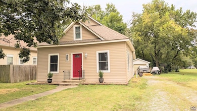 807 W 9th Ave, Emporia, KS 66801 - photo 2
