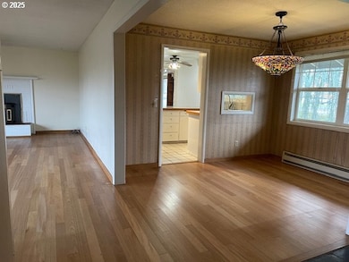 2620 23rd St, Springfield, OR 97477 - photo 3