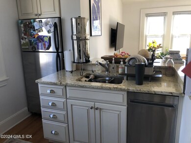 66 Locust St unit 2, Greenwich, CT 06830 - photo 7