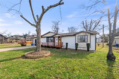 803 NW 2nd St, Bentonville, AR 72712 - photo 2