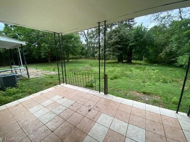 512 Weaver Ave, Archdale, NC 27263 - photo 3