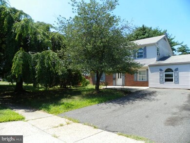 31 Blueberry Ln, Willingboro, NJ 08046 - photo 2