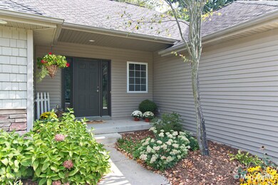 005 entrance - IMG_7944