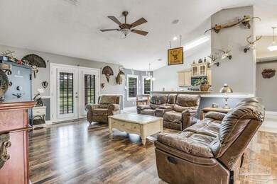 1869 Cope Ln, Pensacola, FL 32526 - photo 7