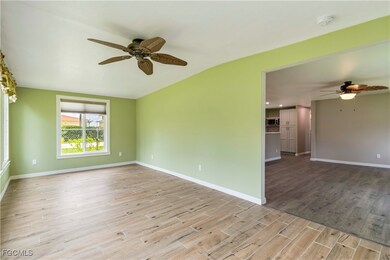 24 Williamsburg Way, Fort Myers, FL 33908 - photo 4
