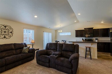 3542 SW Pumice Place, Redmond, OR 97756 - photo 6