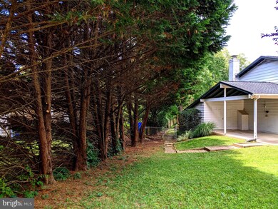 5022 Chanticleer Ave, Annandale, VA 22003 - photo 7