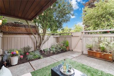 2011 42nd Ave E unit 5, Seattle, WA 98112 - photo 5