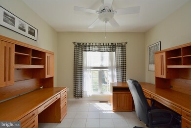 12427 Winsford Mews, Woodbridge, VA 22192 - photo 7