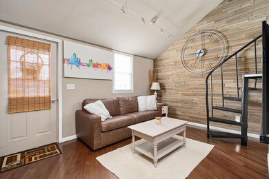 6174 Hutchinson St_MLS_6