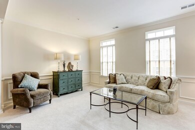 2555 Eastbourne Dr unit 263, Woodbridge, VA 22191 - photo 2