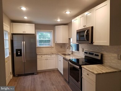 45 Hamilton St, Swedesboro, NJ 08085 - photo 5