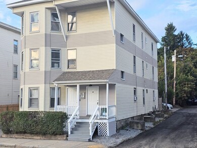 21 Henchman St, Worcester, MA 01605 - photo 4