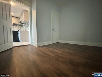 182 Seymour Ave, Newark, NJ 07108 - photo 6