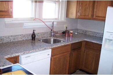 2309 Fairview St, Reading, PA 19609 - photo 7