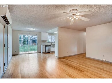 725 SW 15th St, Troutdale, OR 97060 - photo 7