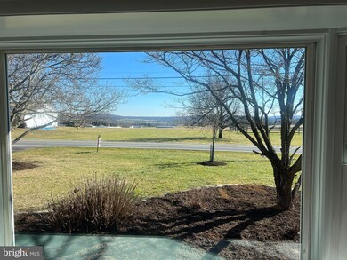 1661 County Line Rd, Bechtelsville, PA 19505 - photo 4