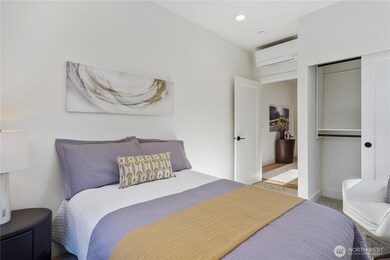 9011 14th Ave SW, Seattle, WA 98106 - photo 5