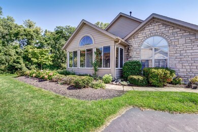 65 Potters Shed Dr unit 465, Reynoldsburg, OH 43068 - photo 2