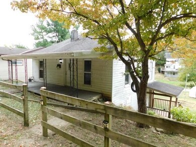 685 N Walnut St, Logan, OH 43138 - photo 2