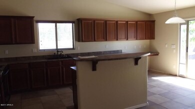 Kitchen with Breakfast Bar