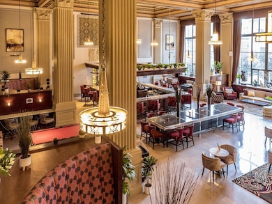 Citizens Trust Cocktail Lounge