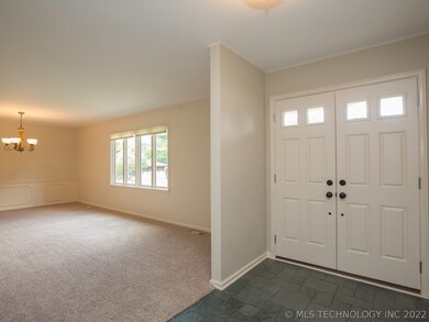 3919 E 60th St, Tulsa, OK 74135 - photo 3