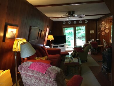 3491SElmLivingRm