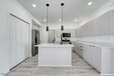 8042 Buttercup Cir, Port Labelle, FL 33935 - photo 6