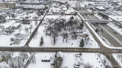 1215 S Grand Traverse St, Flint, MI 48502 - photo 2