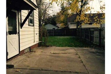 3005 56th St, Des Moines, IA 50310 - photo 2