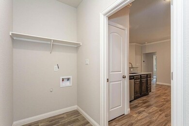 209 Honor Code Place, Granbury, TX 76049 - photo 4