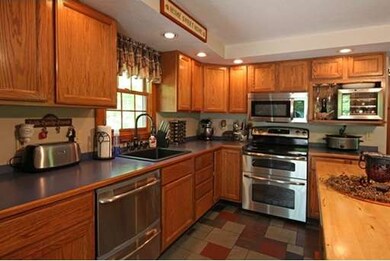 92 Mount Jefferson Rd, Hubbardston, MA 01452 - photo 2