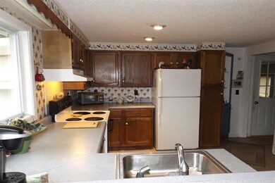 201 Windcrest Rd, North Clarendon, VT 05759 - photo 6