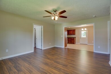 705 Lynchburg Rd, Manchester, TN 37355 - photo 2