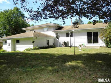 2903 Harmony Dr, Bettendorf, IA 52722 - photo 4