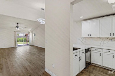 6329 Declaration Way, Bakersfield, CA 93313 - photo 5