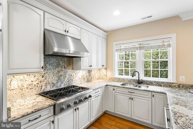 2049 Mayfair Mclean Ct, Falls Church, VA 22043 - photo 2