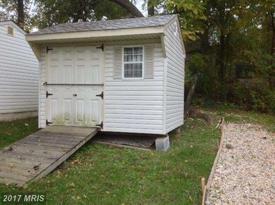 5611 Sheriff Rd, Capitol Heights, MD 20743 - photo 3