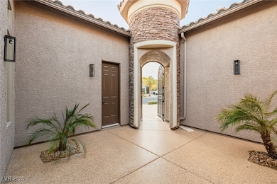 7682 Rafter Ct, Las Vegas, NV 89139 - photo 4