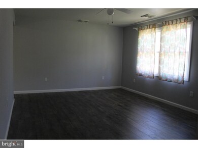 637 Roosevelt Blvd, Clayton, NJ 08312 - photo 2