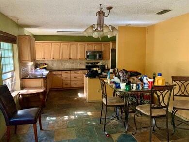 221 Granada Calle St, Granbury, TX 76049 - photo 2