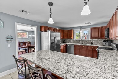 14 Kinnicutt Ave, Warren, RI 02885 - photo 7