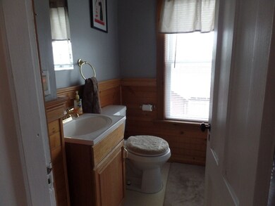 31 Riddle St unit 2, Manchester, NH 03102 - photo 7