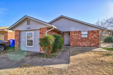 208 E F Ave, Cache, OK 73527 - photo 2