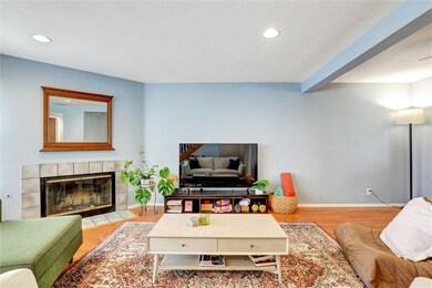 533 Walnut Ave unit 7, Long Beach, CA 90802 - photo 2