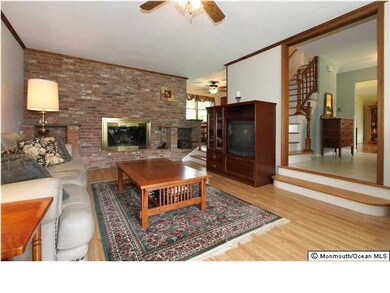 8 Doris Ln, Middletown, NJ 07748 - photo 3